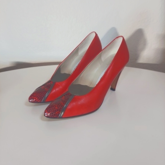 Via Spiga Vintage Red Leather Heels - Picture 1 of 12